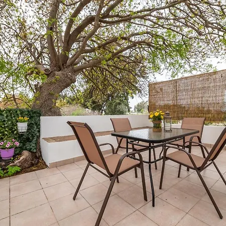 Traditional Suburbs Maisonette Сasa de vacaciones Cos