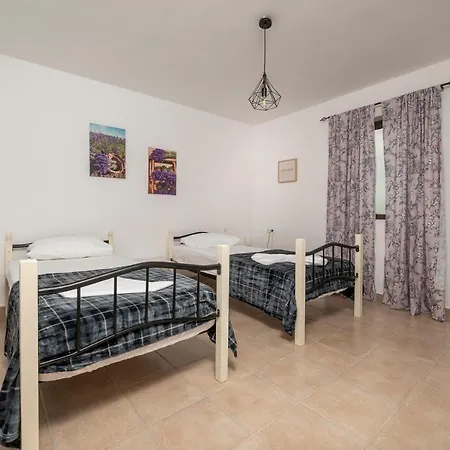 Traditional Suburbs Maisonette Casa vacanze