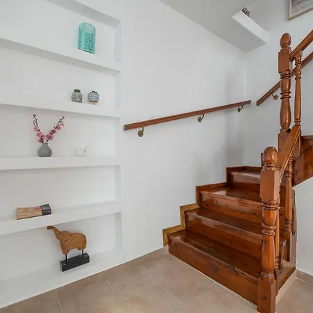 Traditional Suburbs Maisonette Case de vacanță Kos